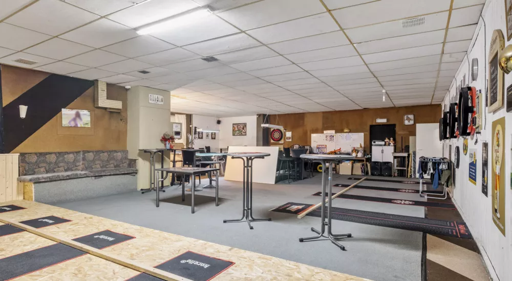 Opbrengsteigendom / Handelspand met woonst en ontwikkelingsmogelijkheden Sterrestraat 2–4, Koekelare