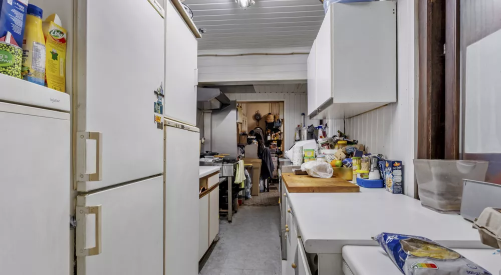 Opbrengsteigendom / Handelspand met woonst en ontwikkelingsmogelijkheden Sterrestraat 2–4, Koekelare