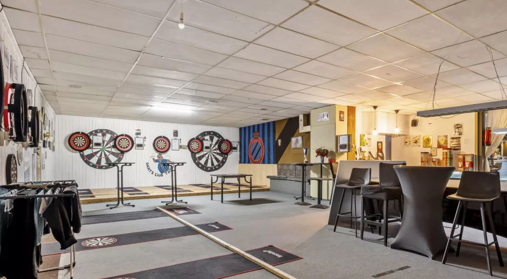 Opbrengsteigendom / Handelspand met woonst en ontwikkelingsmogelijkheden Sterrestraat 2–4, Koekelare