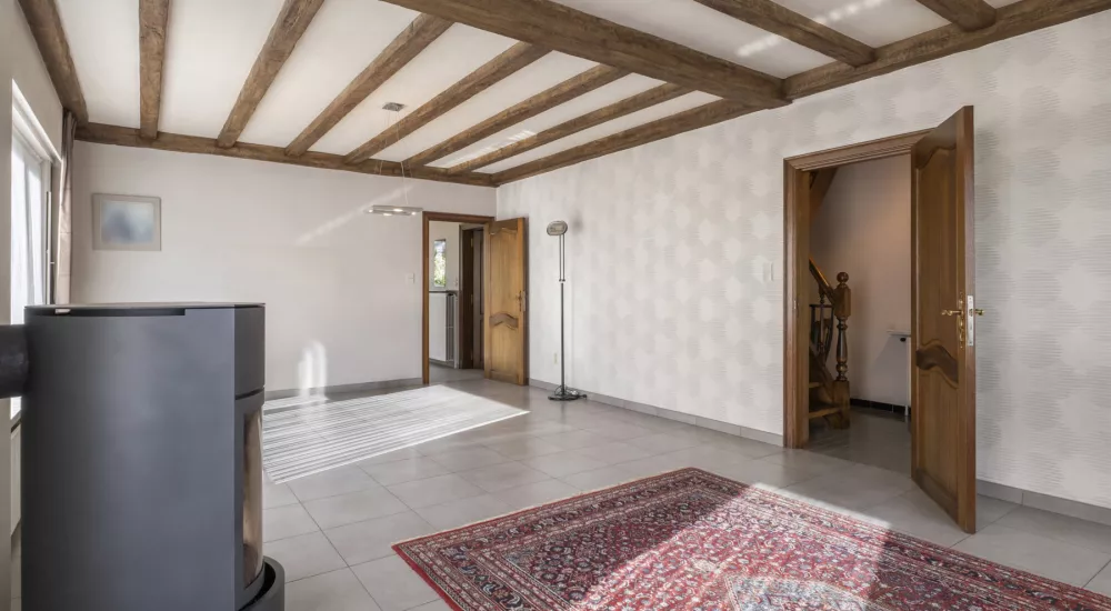 Ruime alleenstaande woning met landelijke verzichten!