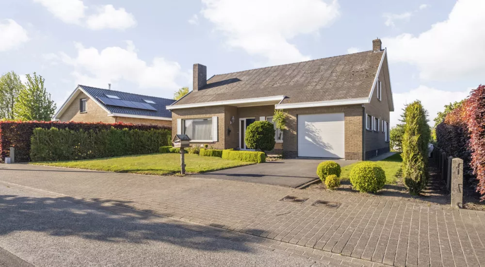 Ruime alleenstaande woning met landelijke verzichten!