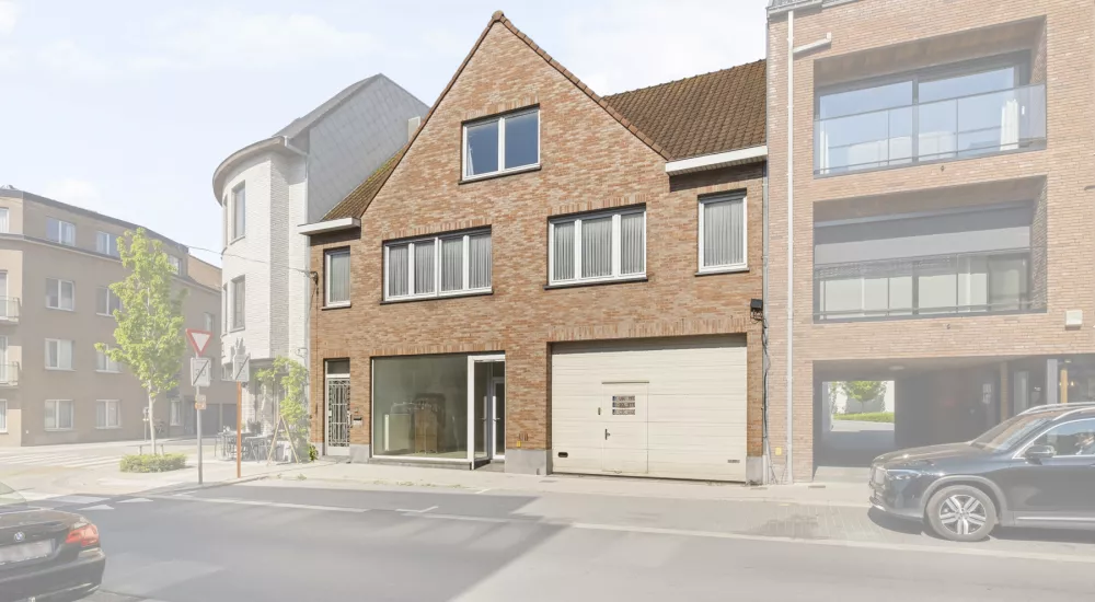 Multifunctioneel pand in hartje Torhout!