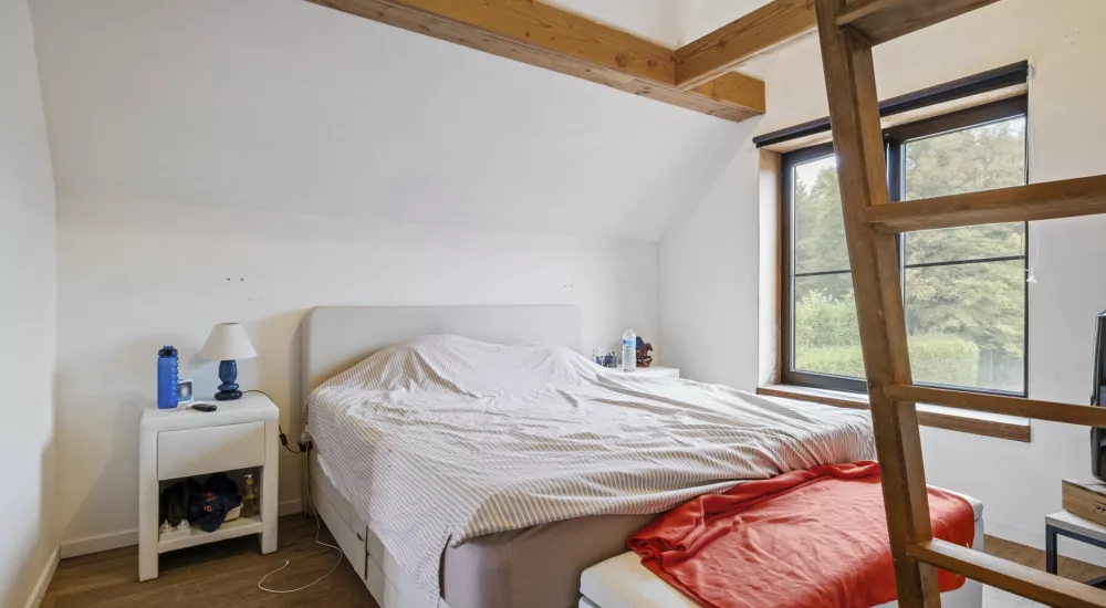 Landelijk gelegen woning in Ruddervoorde met grote tuin 