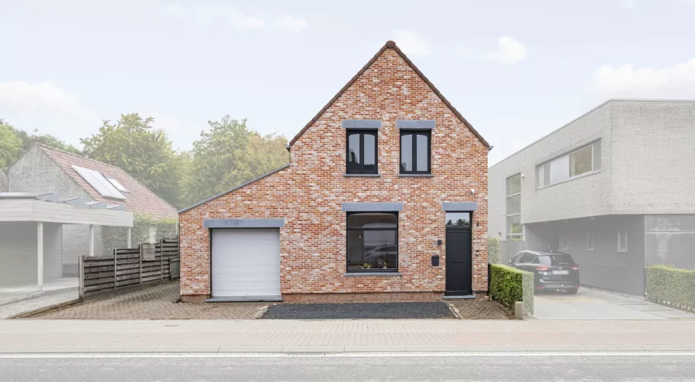 Landelijk gelegen woning in Ruddervoorde met grote tuin 