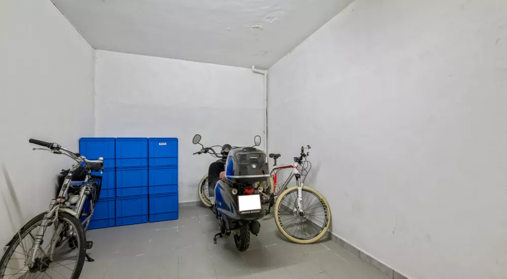 Gezinswoning met garage te Aartrijke