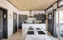Multifunctioneel handelshuis met stockage/atelier