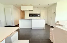 RECENT DAKAPPARTEMENT MET RIANT ZONNETERRAS