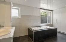 Ruime villa te Loppem