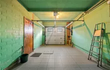 Gezinswoning met garage te Aartrijke