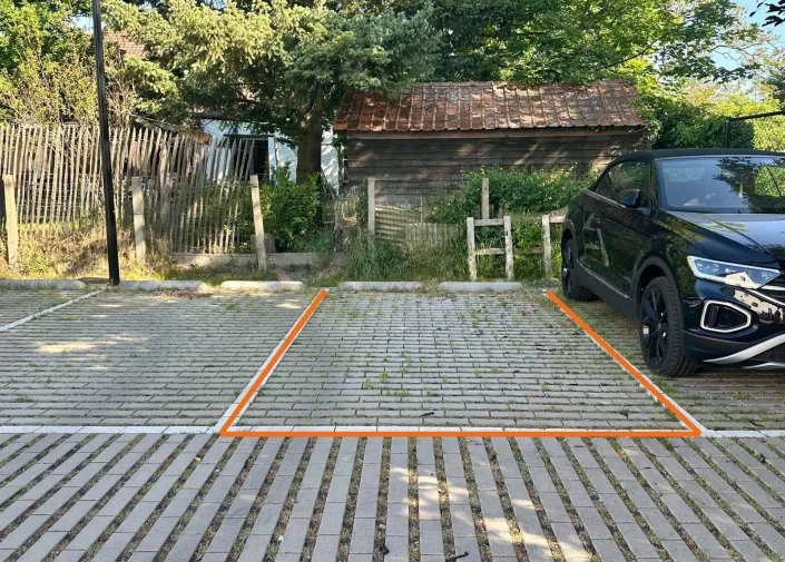 Autostaanplaats te Loppem