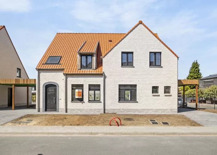 Afgewerkte nieuwbouwwoningen te Jabbeke