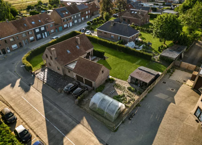 Vrijstaande woning op een ruim perceel in Koekelare! 